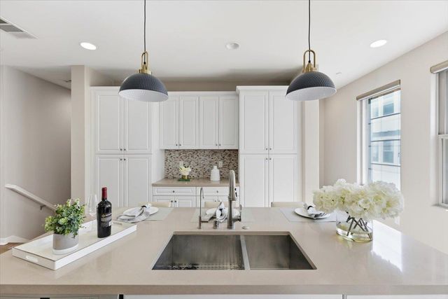 970 Arrowleaf Place, San Jose, CA 95131