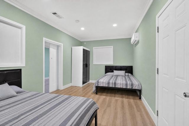 1133 E Harding Way, Stockton, CA 95205