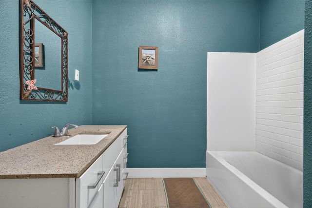 1133 E Harding Way, Stockton, CA 95205