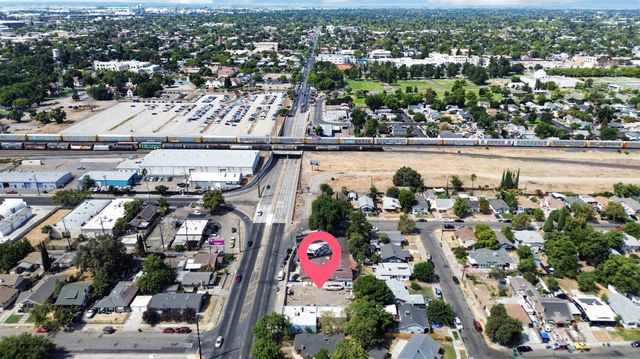1133 E Harding Way, Stockton, CA 95205