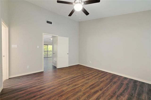 3839 SE Dry Creek DR 244, Austin, TX 78731