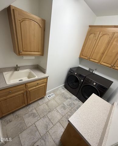 605 Walapai Drive, Fuquay Varina, NC 27526