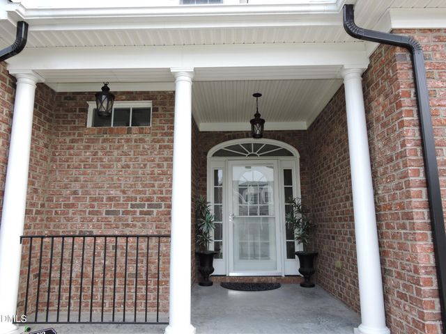 605 Walapai Drive, Fuquay Varina, NC 27526