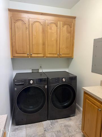 605 Walapai Drive, Fuquay Varina, NC 27526