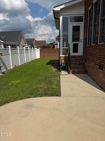 605 Walapai Drive, Fuquay Varina, NC 27526