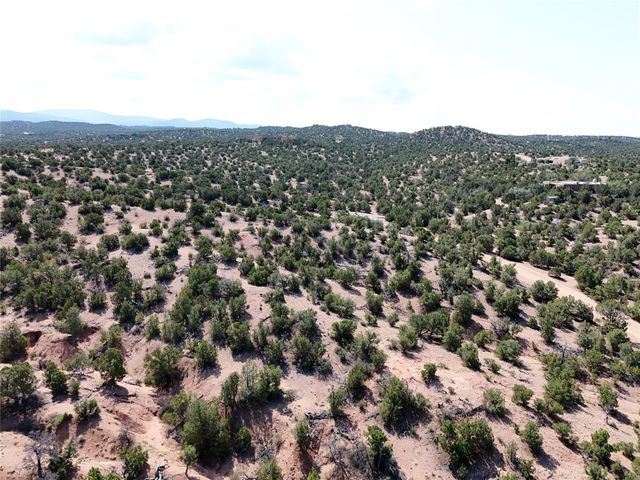 7 Placita Anita, Santa Fe, NM 87506