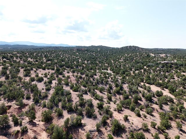 7 Placita Anita, Santa Fe, NM 87506