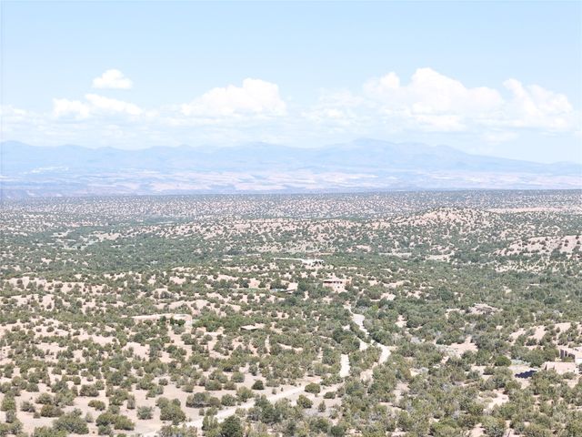 7 Placita Anita, Santa Fe, NM 87506