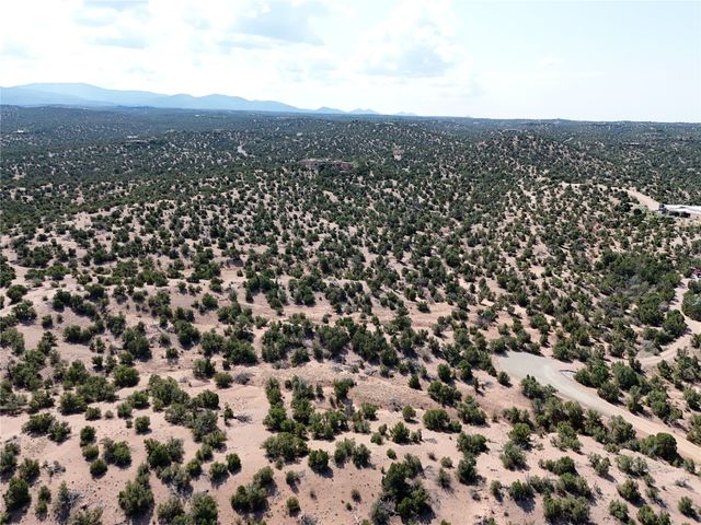 7 Placita Anita, Santa Fe, NM 87506