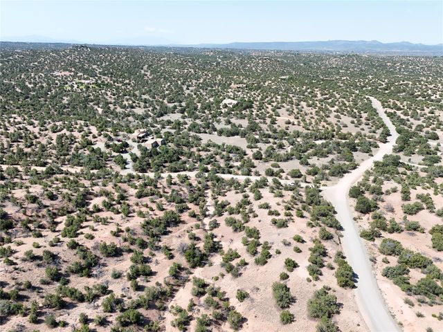 7 Placita Anita, Santa Fe, NM 87506