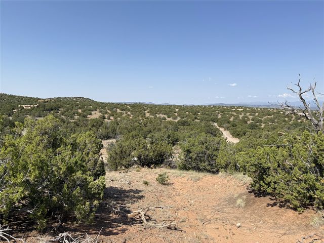 7 Placita Anita, Santa Fe, NM 87506