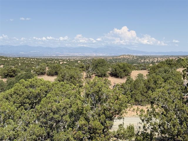 7 Placita Anita, Santa Fe, NM 87506