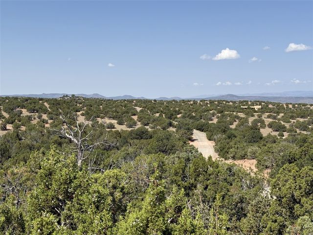 7 Placita Anita, Santa Fe, NM 87506