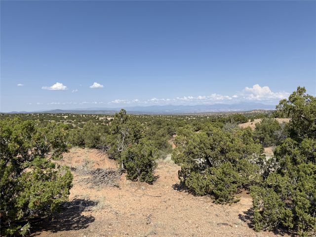 7 Placita Anita, Santa Fe, NM 87506