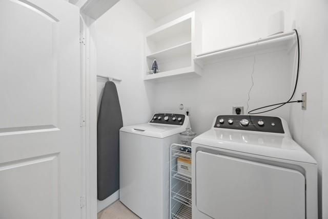 5718 Beall Street B, Houston, TX 77091