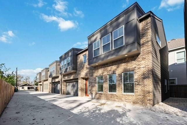 5718 Beall Street B, Houston, TX 77091