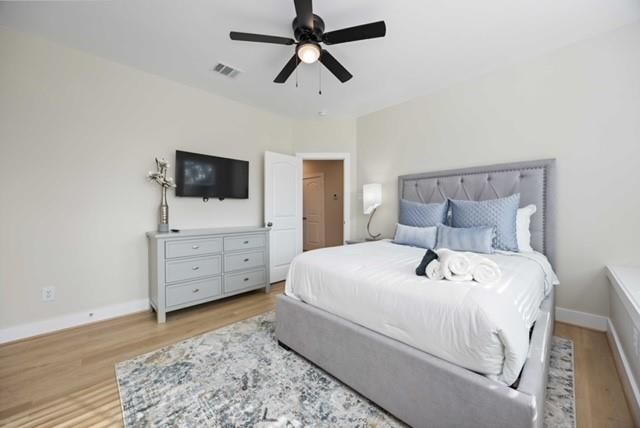 5718 Beall Street B, Houston, TX 77091