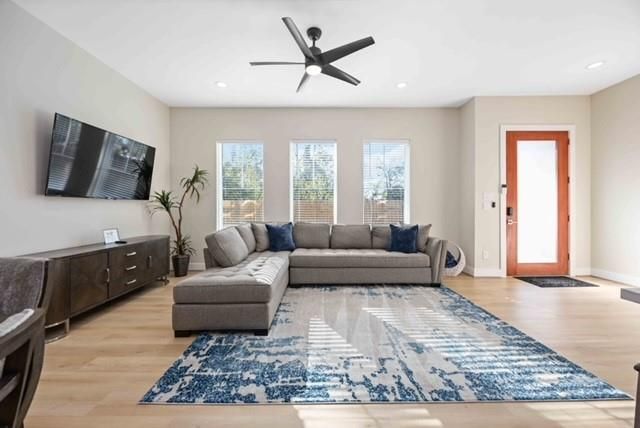 5718 Beall Street B, Houston, TX 77091