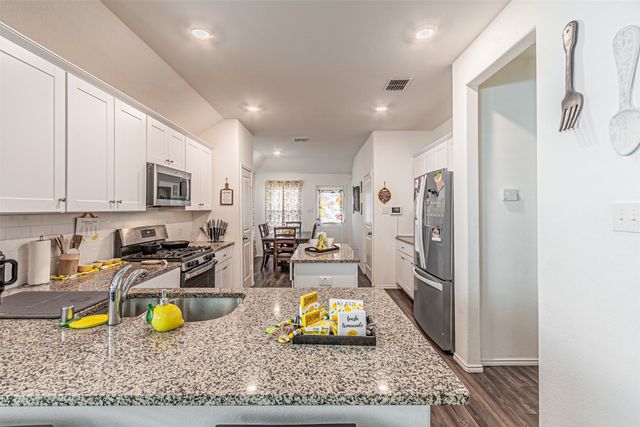 2917 Meadowlands Drive, Forney, TX 75126