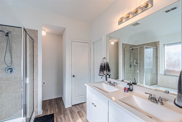 2917 Meadowlands Drive, Forney, TX 75126