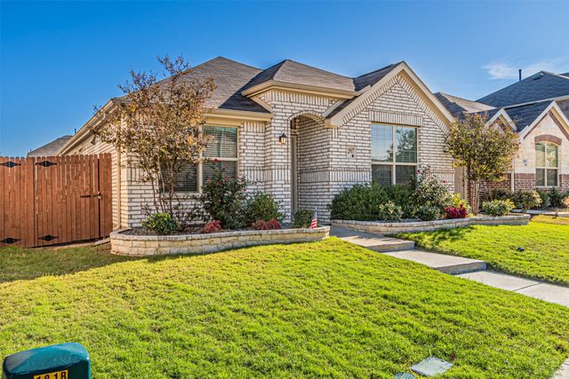 2917 Meadowlands Drive, Forney, TX 75126