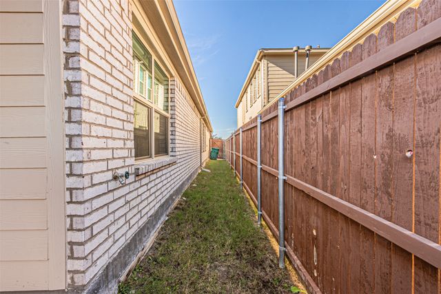 2917 Meadowlands Drive, Forney, TX 75126