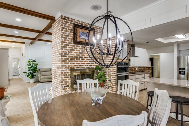 11905 Blue Creek Drive, Fort Worth, TX 76008