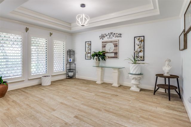 11905 Blue Creek Drive, Fort Worth, TX 76008