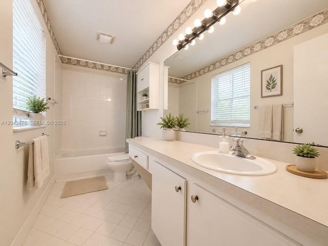 2123 SW 101st Ln, Miramar, FL 33025