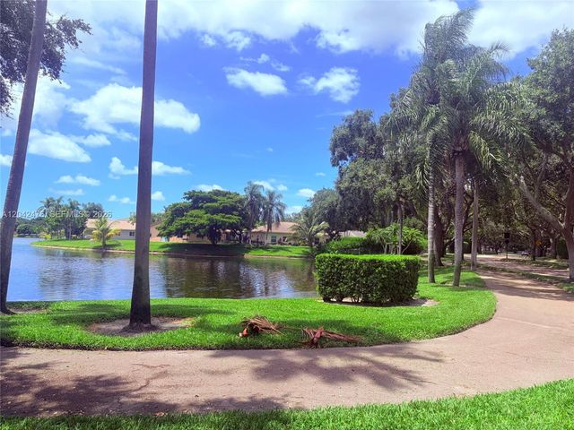 2123 SW 101st Ln, Miramar, FL 33025
