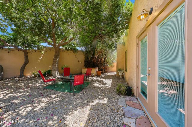 4540 N 44TH Street 3, Phoenix, AZ 85018