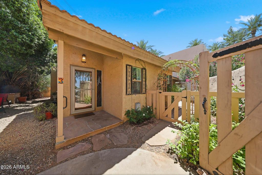 4540 N 44TH Street 3, Phoenix, AZ 85018