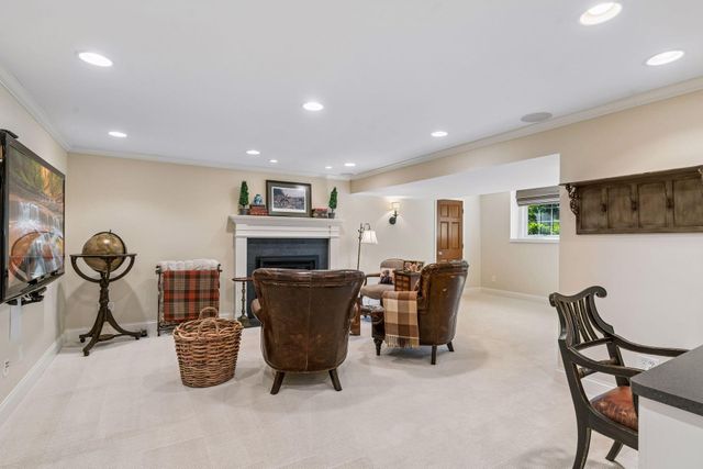 1200 Ferndale Road N, Plymouth, MN 55447