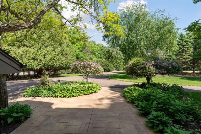 1200 Ferndale Road N, Plymouth, MN 55447
