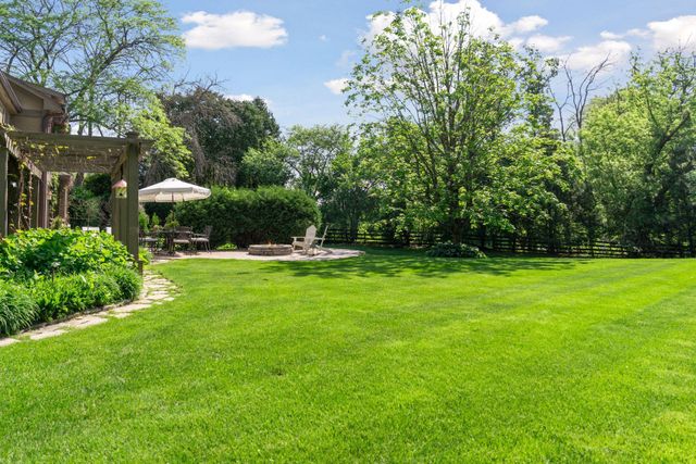 1200 Ferndale Road N, Plymouth, MN 55447