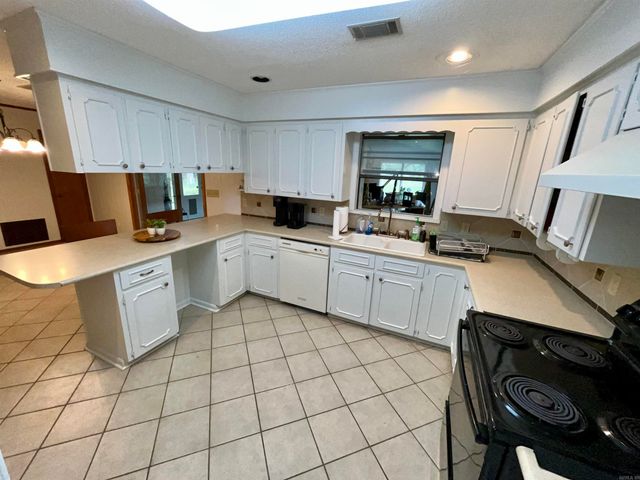 200 Higden Rd., Higden, AR 72067