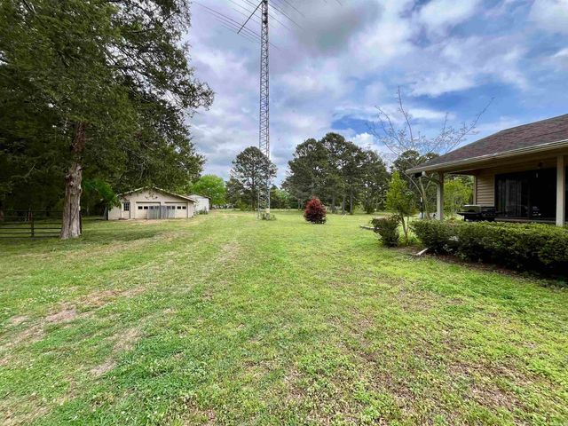 200 Higden Rd., Higden, AR 72067
