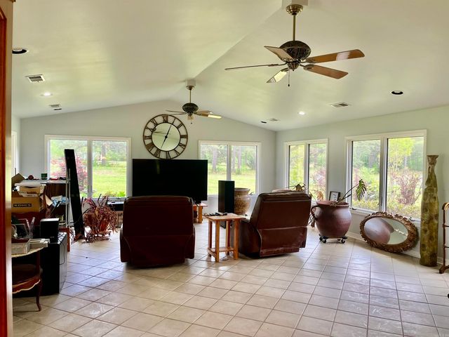 200 Higden Rd., Higden, AR 72067