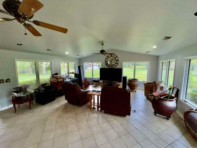 200 Higden Rd., Higden, AR 72067