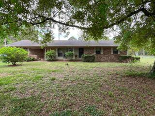 200 Higden Rd., Higden, AR 72067
