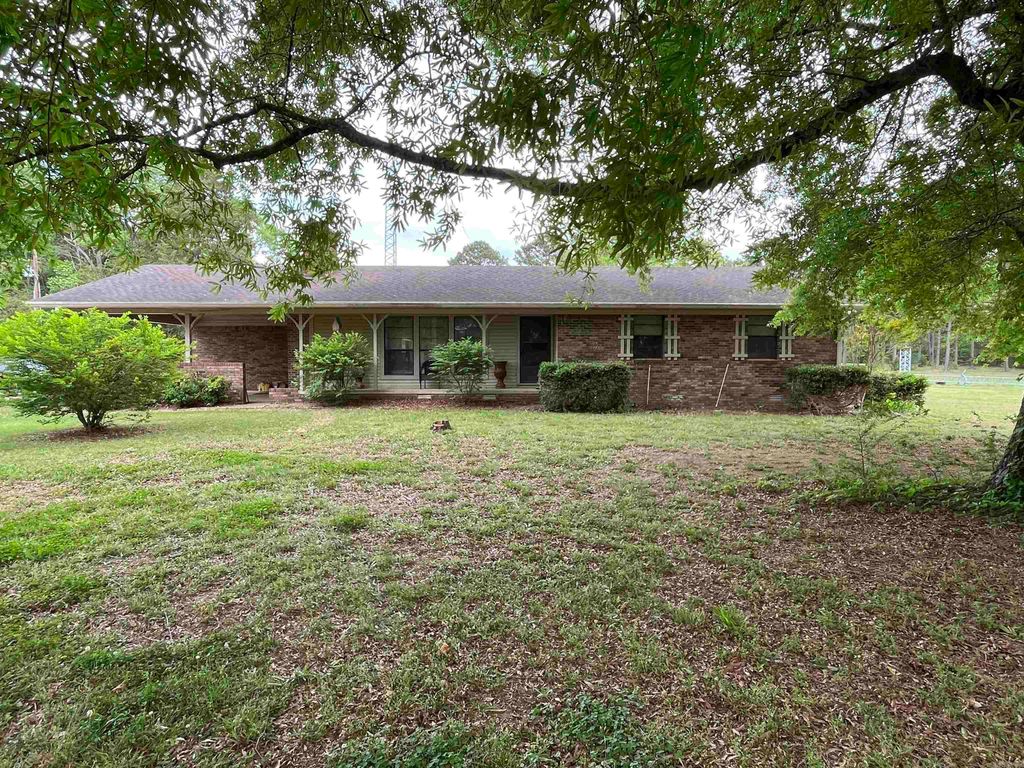 200 Higden Rd., Higden, AR 72067