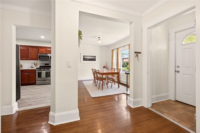 85 Woodland Park, Rochester, NY 14610