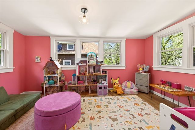 85 Woodland Park, Rochester, NY 14610
