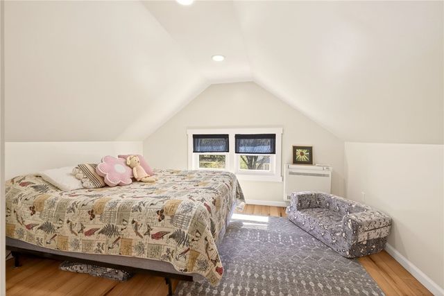 85 Woodland Park, Rochester, NY 14610