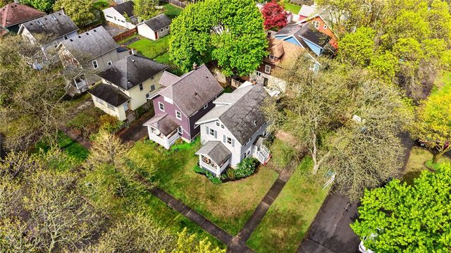 85 Woodland Park, Rochester, NY 14610