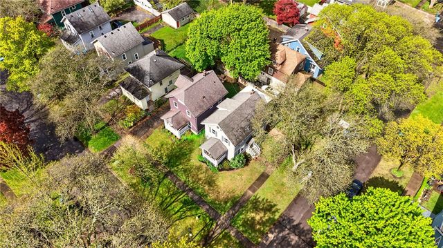 85 Woodland Park, Rochester, NY 14610