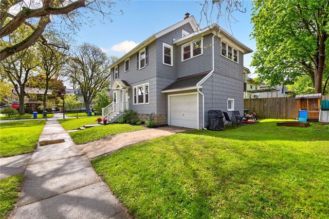 85 Woodland Park, Rochester, NY 14610