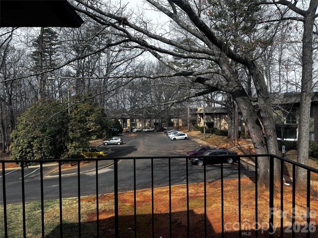 306 Orchard Trace Lane, Charlotte, NC 28213