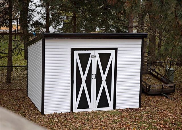 3638 W Parkside Circle, Eau Claire, WI 54701