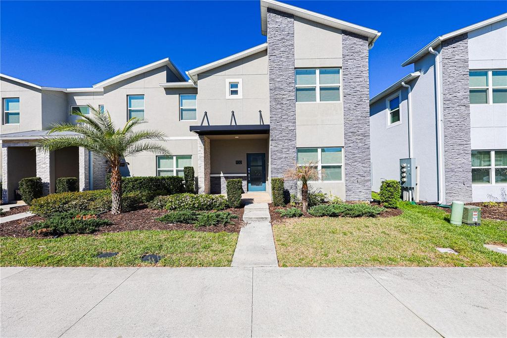 1132 CHALLENGE DRIVE, Davenport, FL 33896